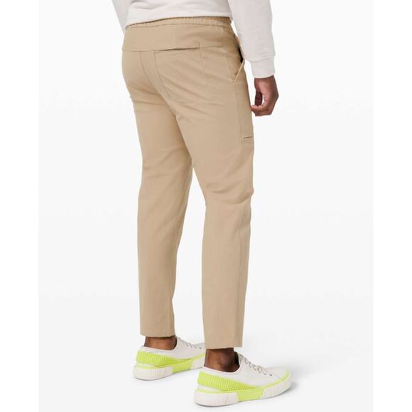 Lululemon Pants Mens XXL Bowline Utilitech Khaki Drawstring Tapered Athleisure - Picture 3 of 14